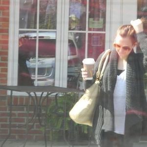 Meet your Posher, Becca